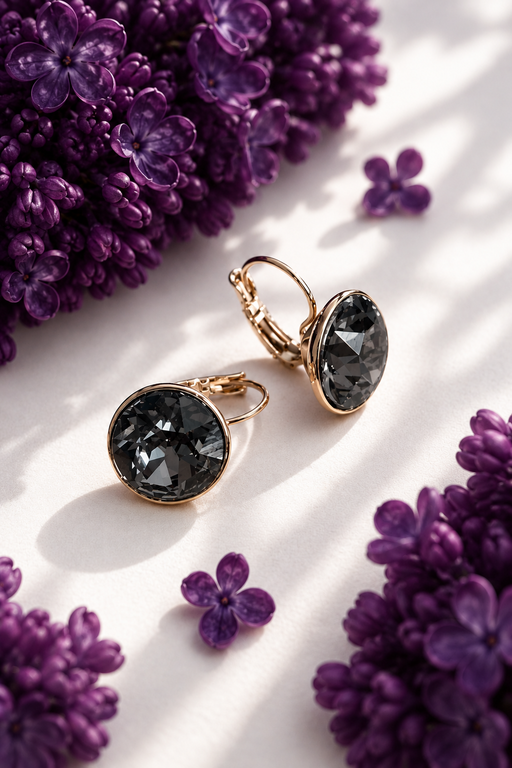 Nora – 18k gold-plated earrings with black crystal