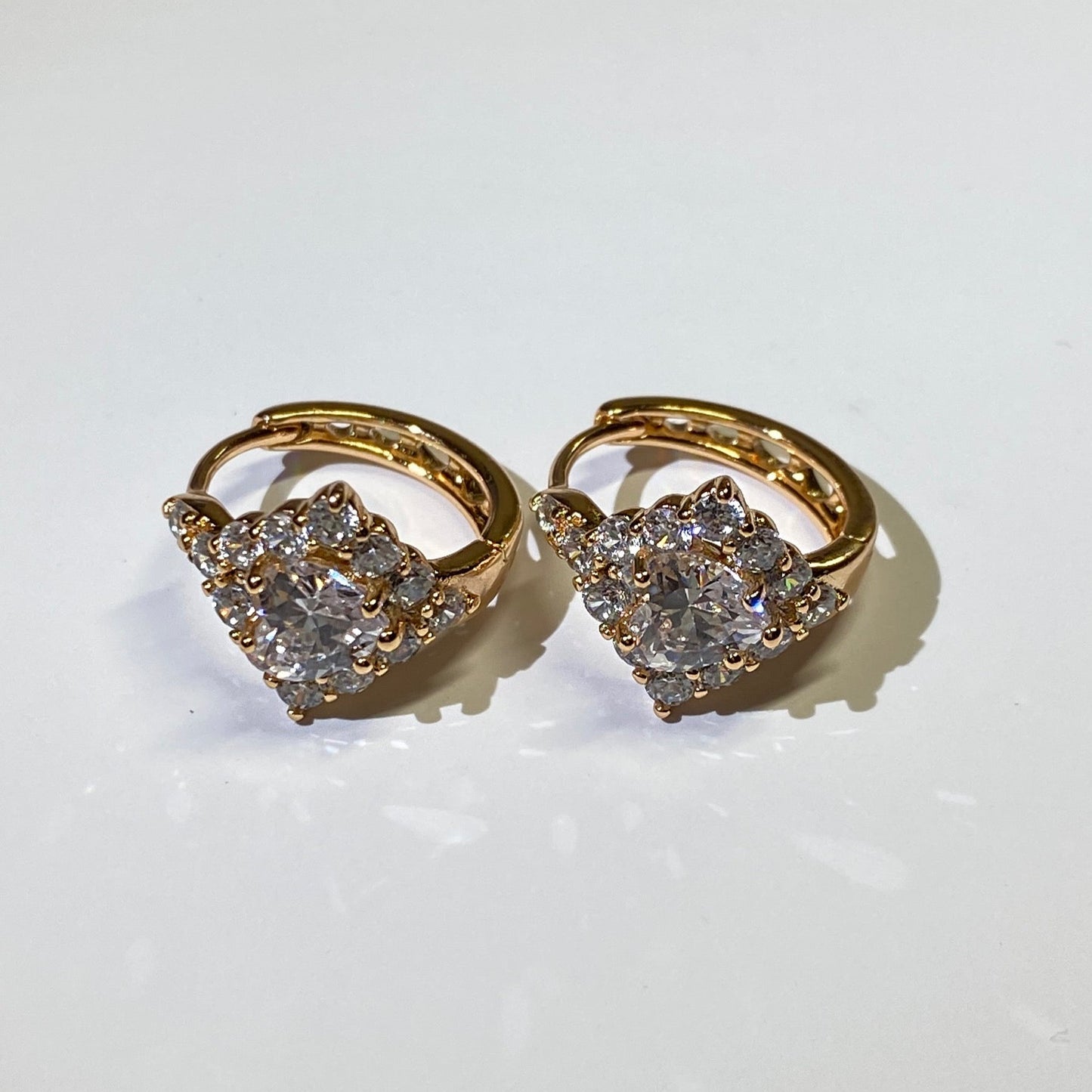 Gold-plated hoop earrings with zircons - 18k - gold-plated - jewelry