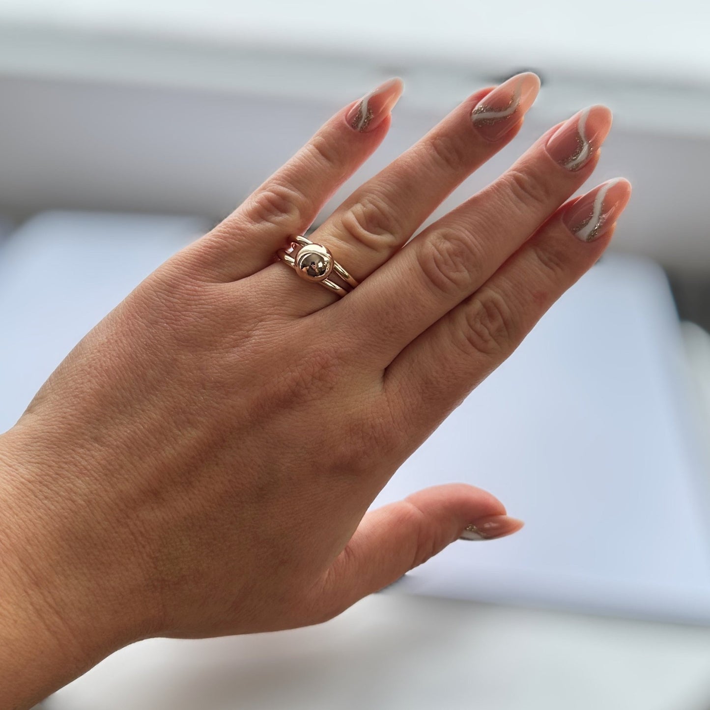 Gold-plated ring with double circle and ball - 18k - gold-plated - jewelry