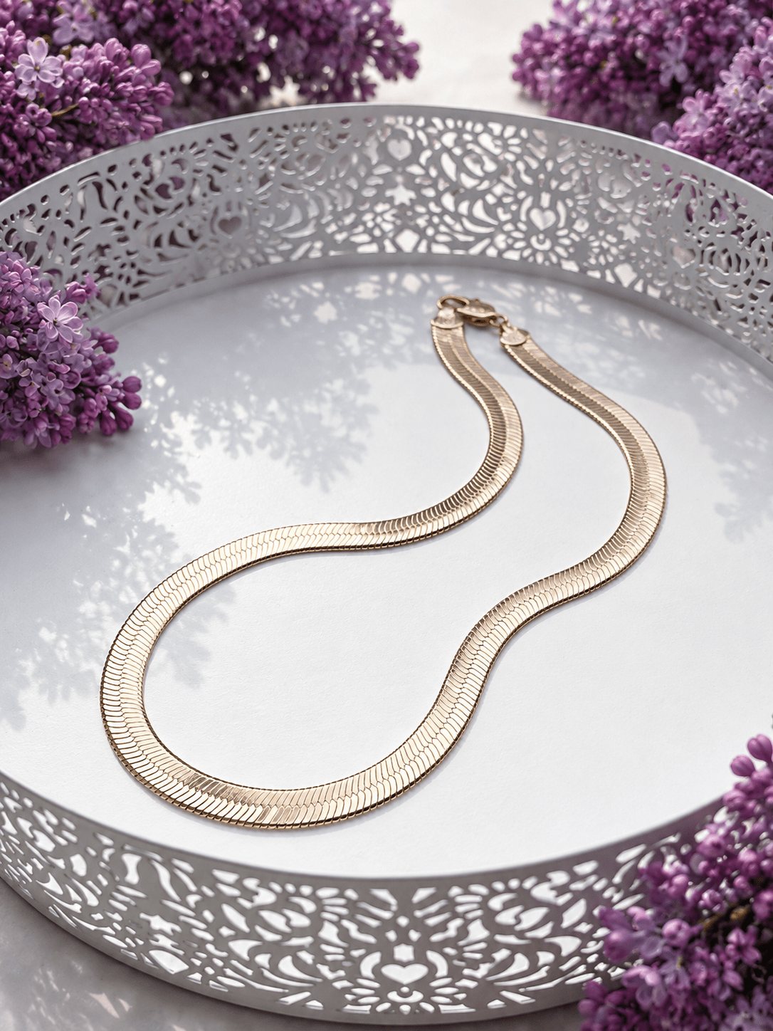 Wide gold plated flat necklace with lilac