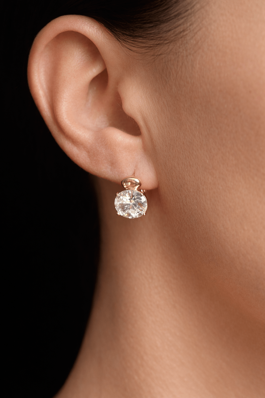 Gold-plated hoop earrings with large solitaire zirconia - 18k - gold-plated - jewelry
