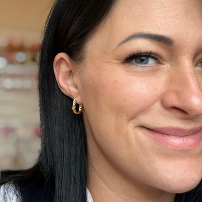Aurora Texture Hoops – gold-plated hoop earrings