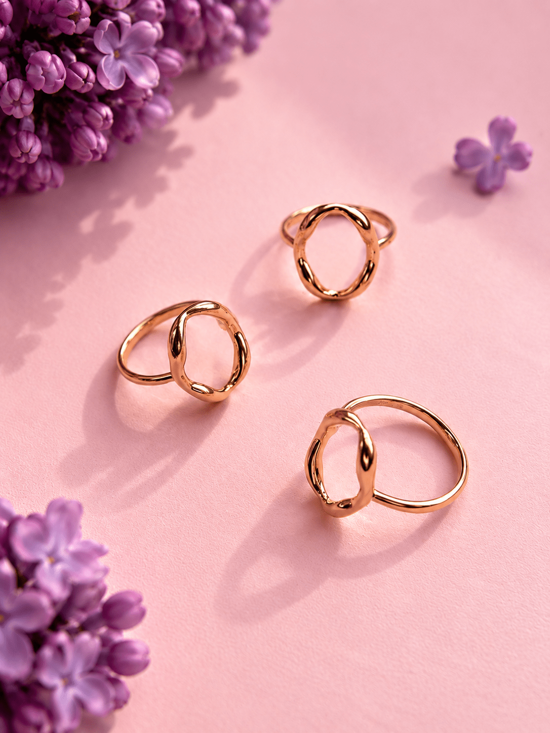 Annika - 18k gold-plated ring with an oval silhouette gold-plated jewelry for women