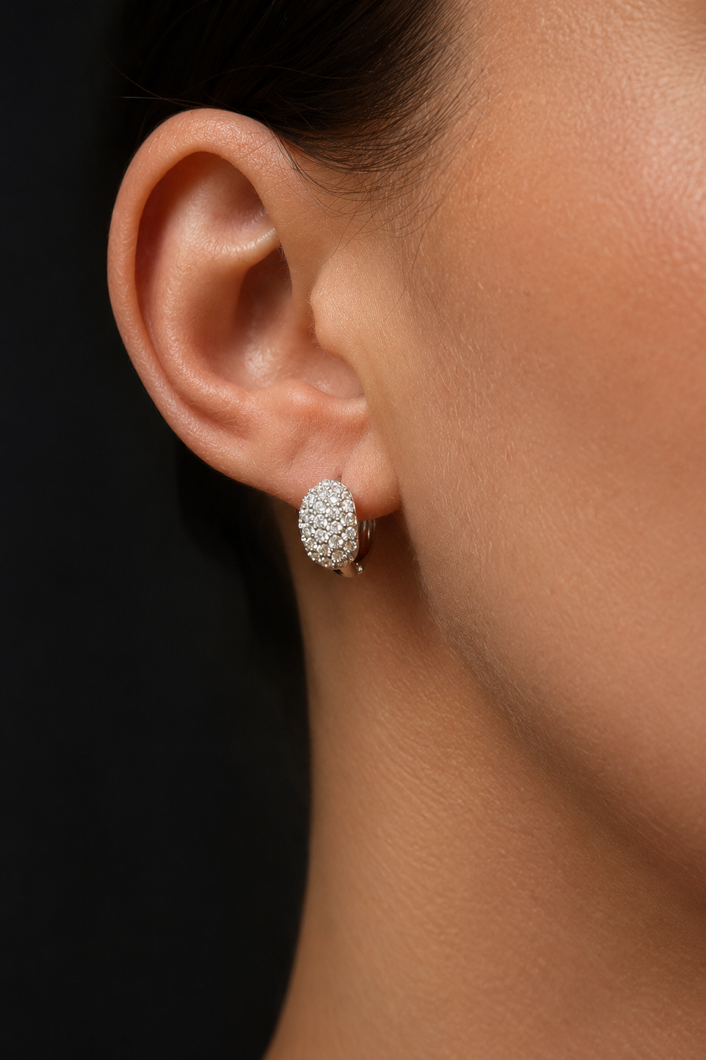 2in1 hoop earrings with a pearl in the ear