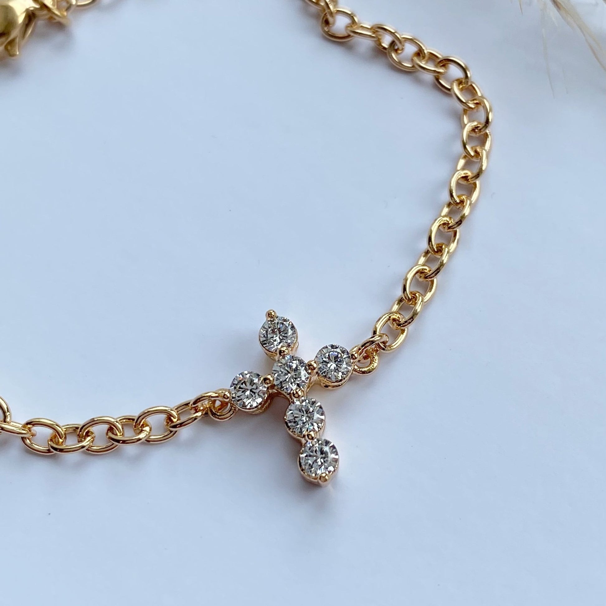 Gold-plated bracelet with a cross - ,
