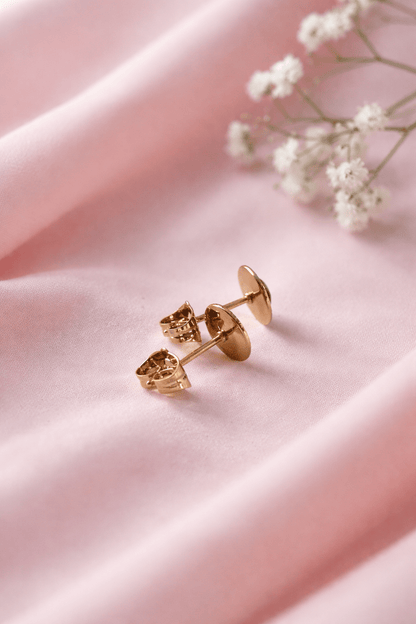 Gold-plated stud earrings with black accent - 18k - gold-plated - jewelry