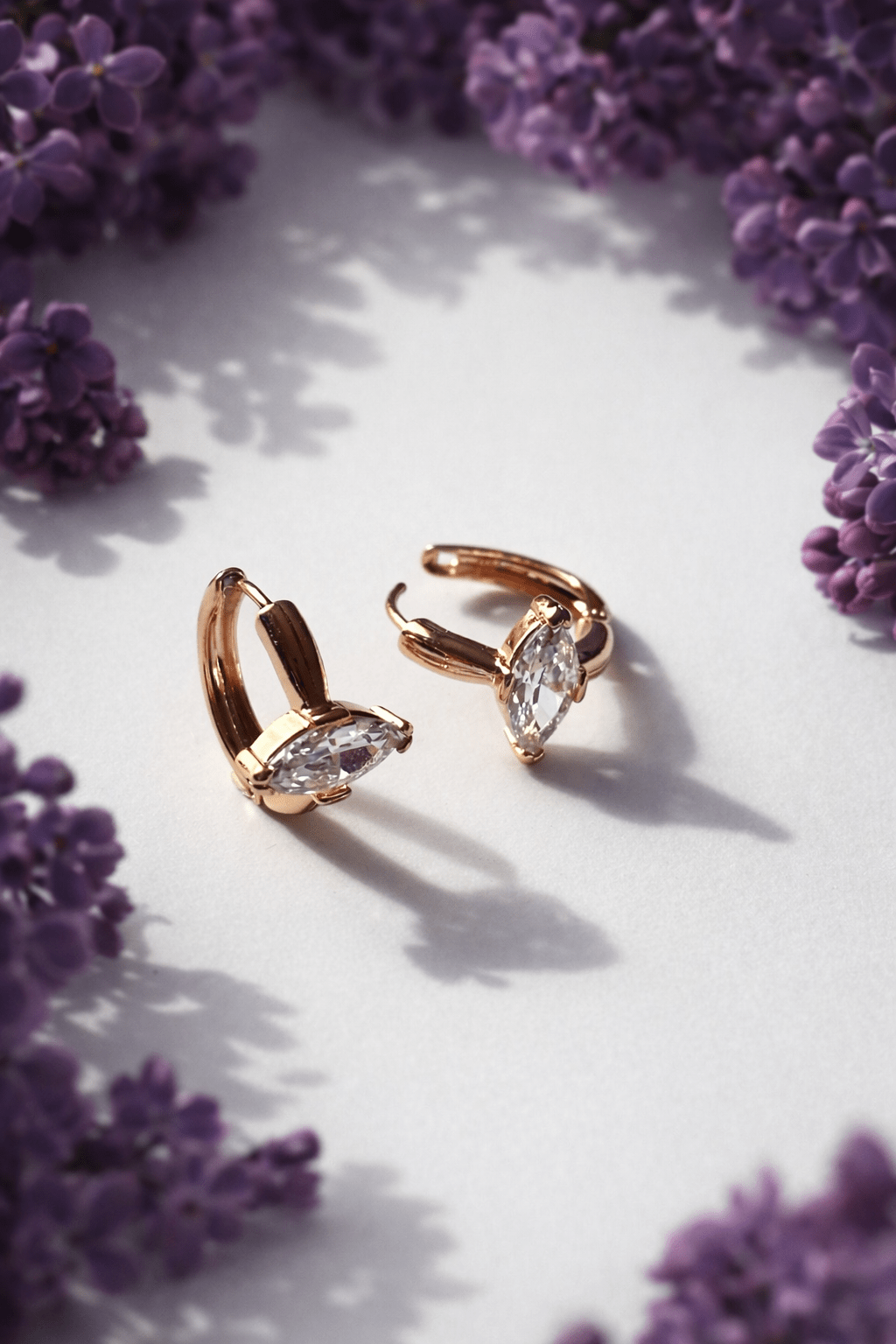 Gold-plated hoop earrings with zirconia - 18k - gold-plated - jewelry