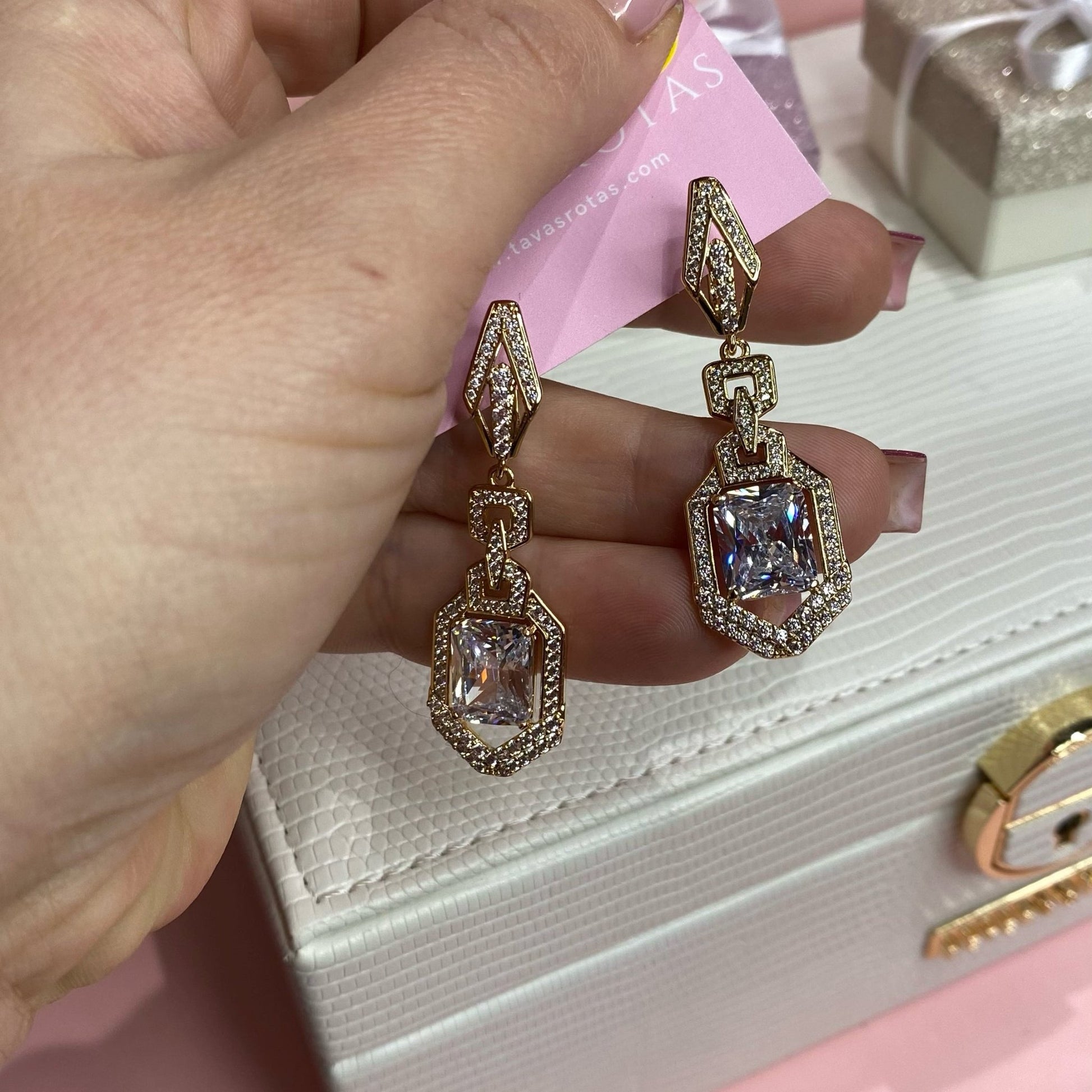Gold-plated holiday earrings with English clasp
