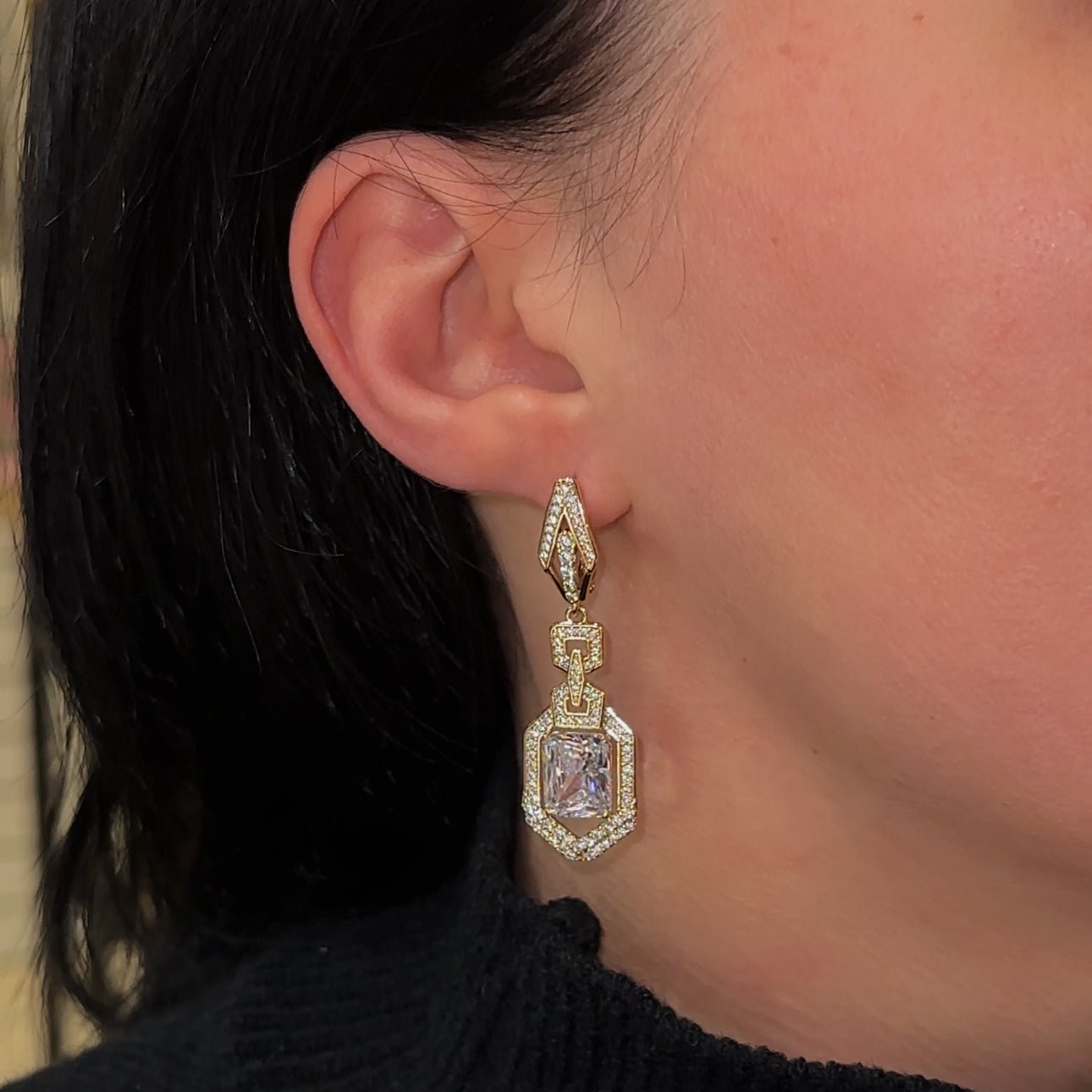 Gold-plated holiday earrings with English clasp