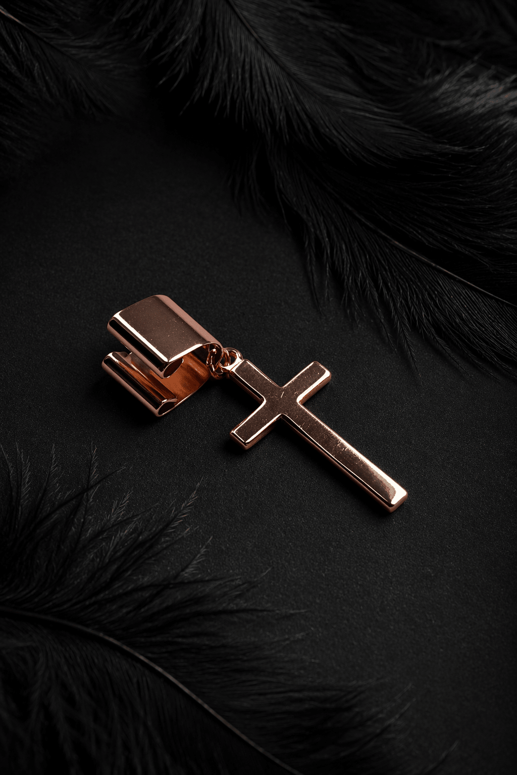 Gold-plated ear cuff with a cross - 18k - gold-plated - jewelry