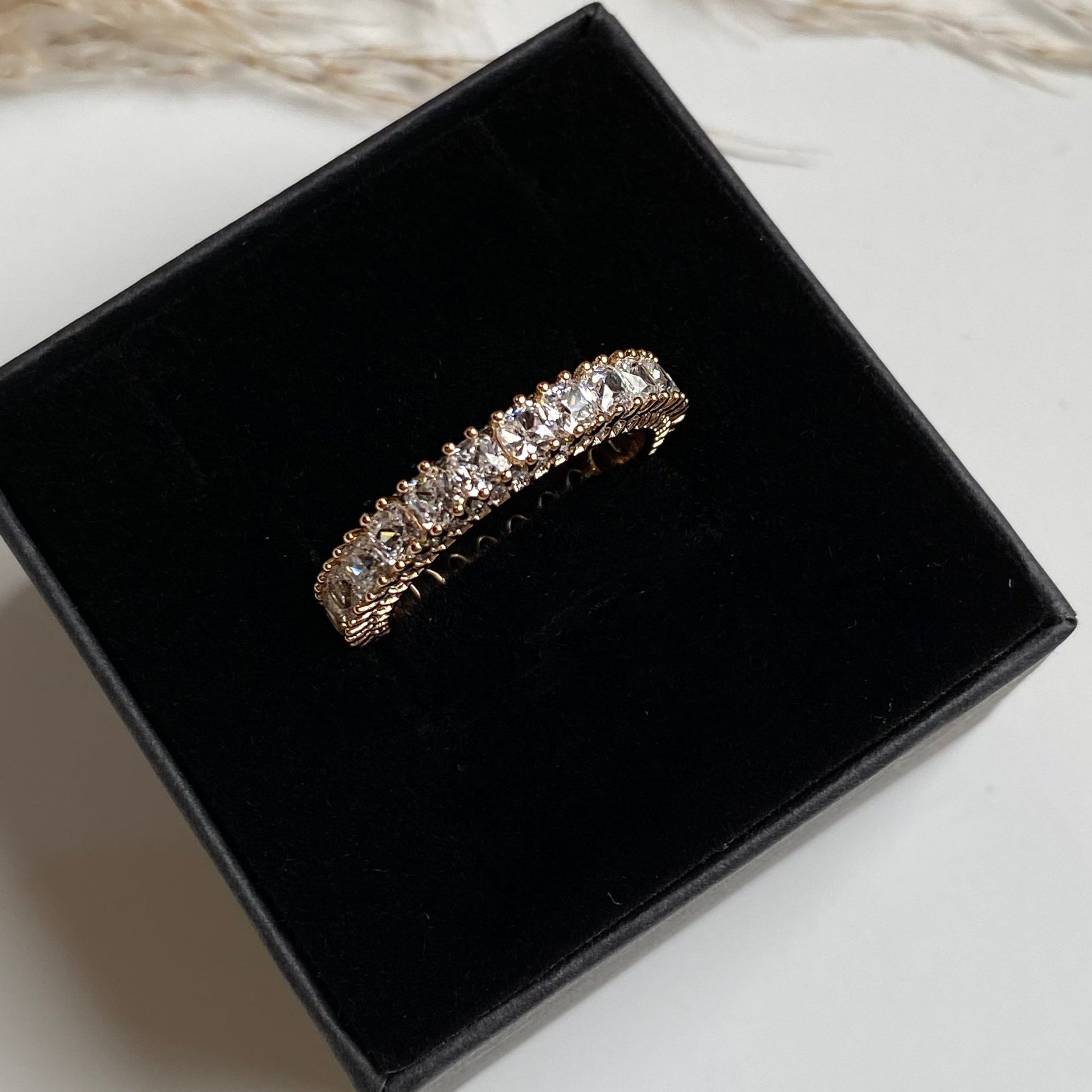Gold-plated ring with zircons - ,