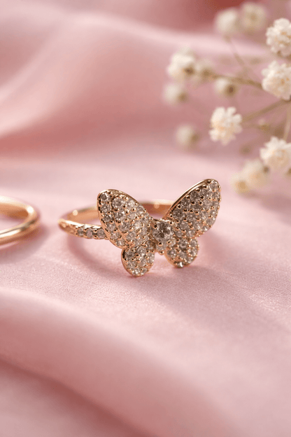 Gold-plated ring with a butterfly and zircons - 18k - gold-plated - jewelry