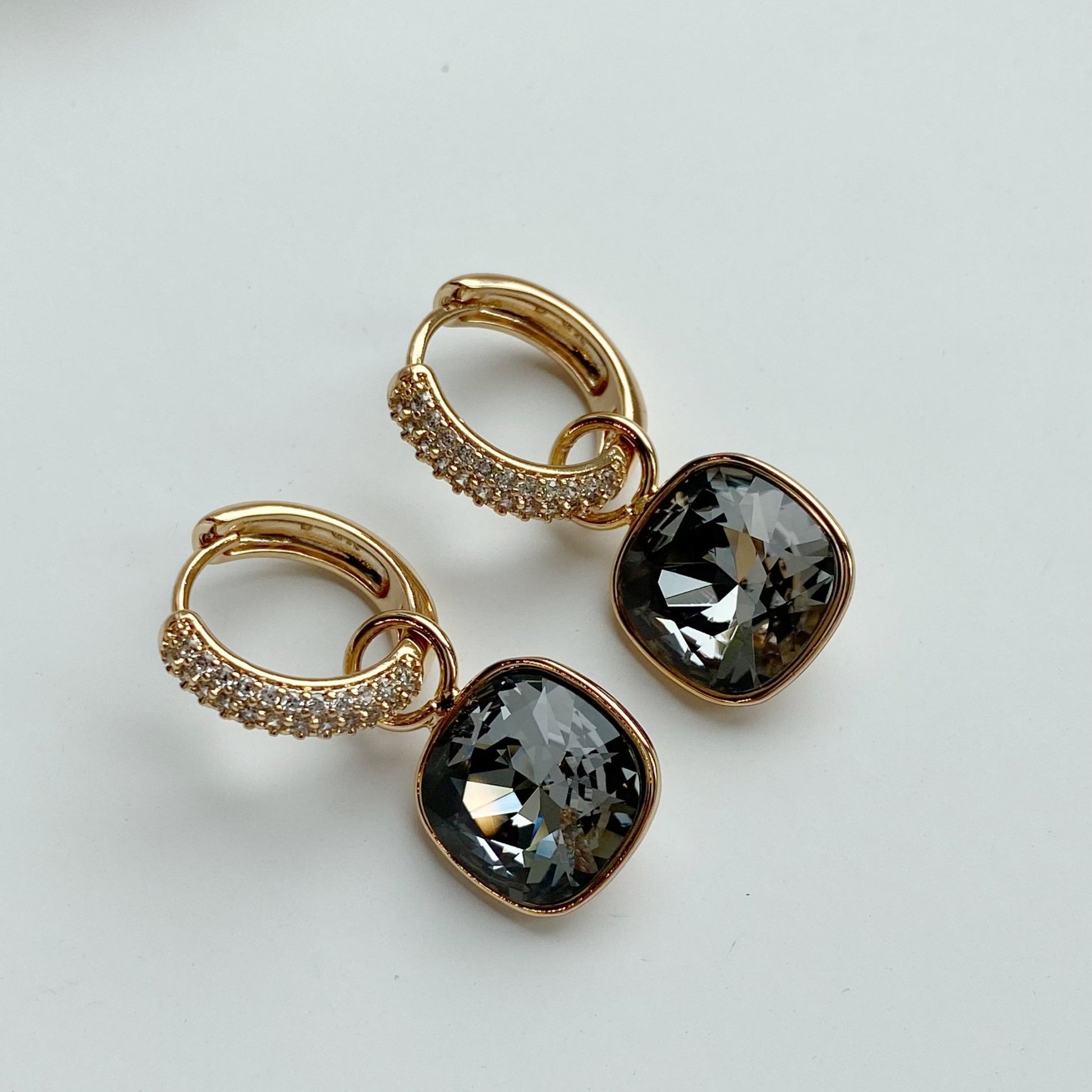 Earrings with removable pendant (Multiple colors) – ,