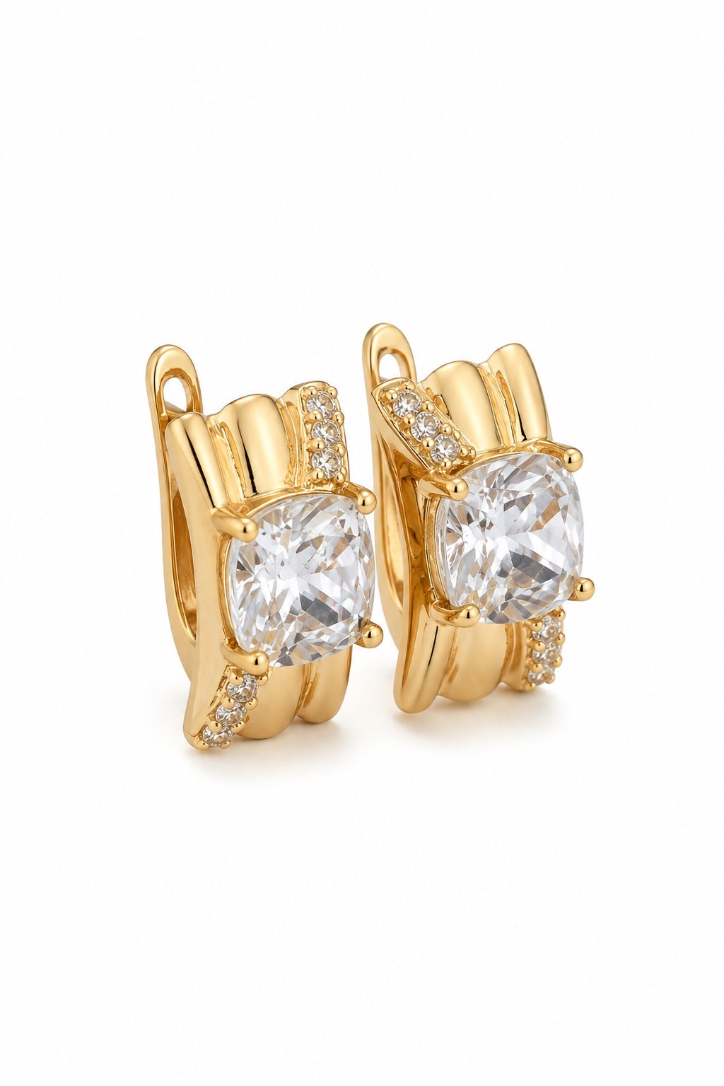 Dace 18k gold-plated anti-allergic earrings with square zirconia on a white background