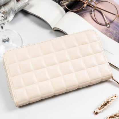 Elegant women's wallet with pique design (3 colors)
