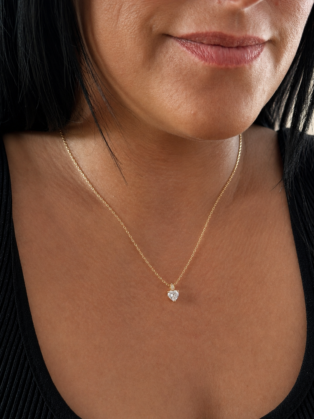 Amora – 18k gold-plated necklace with a heart pendant
