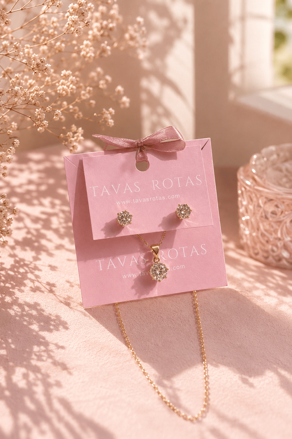 Loretta – 18k gold plated necklace with cubic zirconia pendant