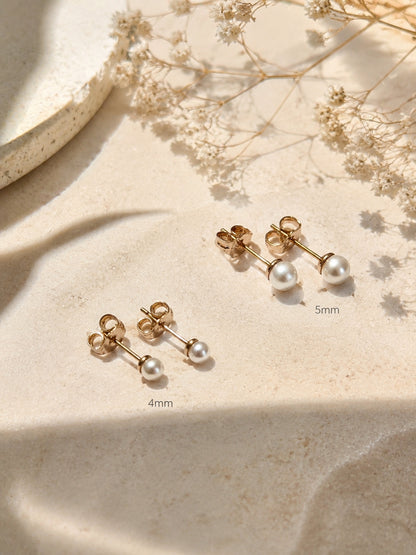 Pearl stud earrings in 4 mm and 5 mm sizes