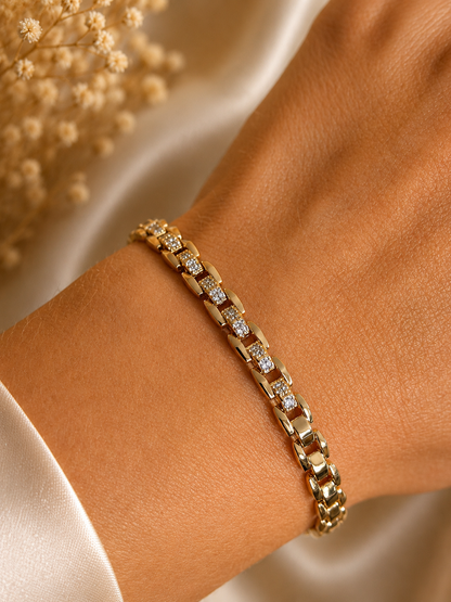Selene 18k gold plated adjustable bracelet with cubic zirconia close-up