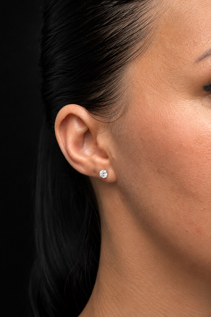 Laura – 18k gold-plated stud earrings with zirconia